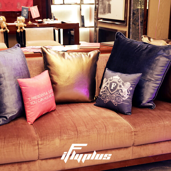 “狮王”定制靠枕